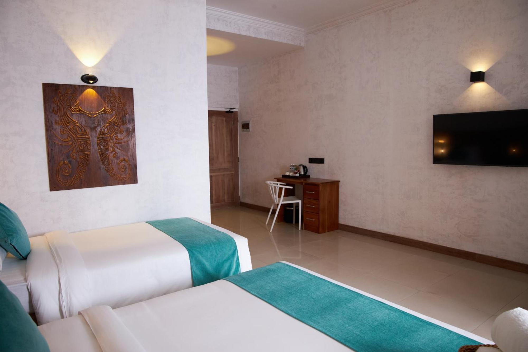 Seahorse Hotel & Spa Негомбо Екстериор снимка