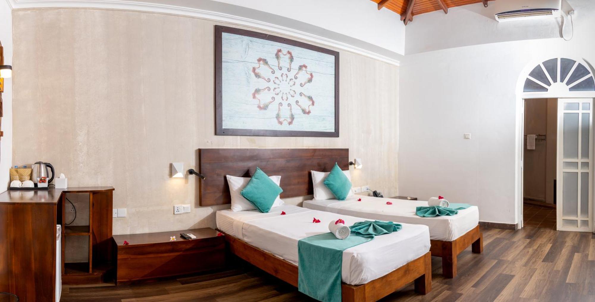 Seahorse Hotel & Spa Негомбо Екстериор снимка