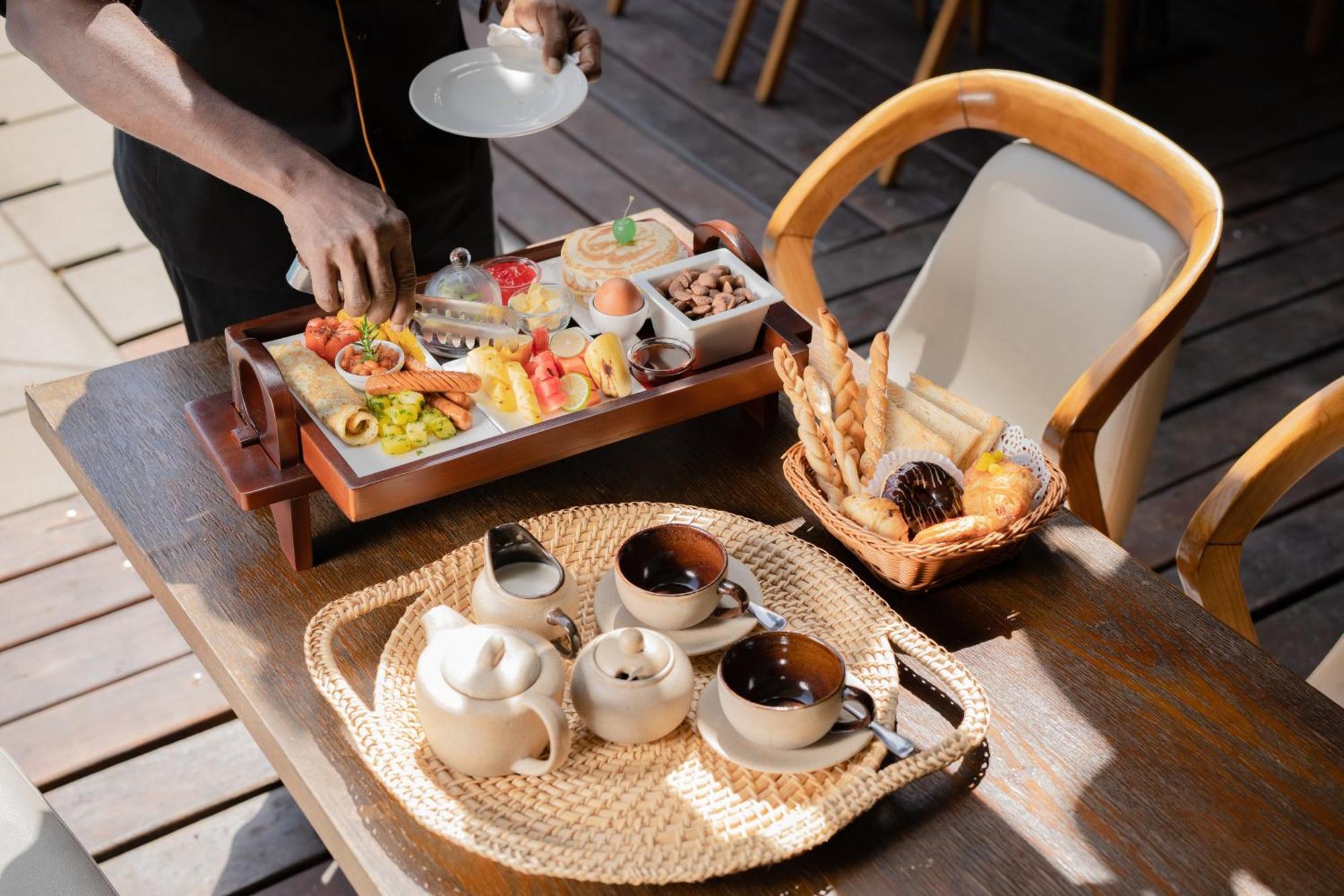 Seahorse Hotel & Spa Негомбо Екстериор снимка