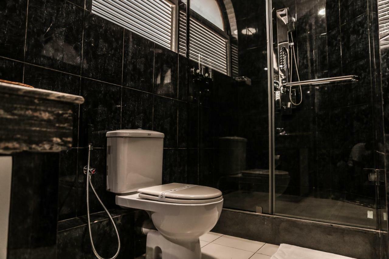 Seahorse Hotel & Spa Негомбо Екстериор снимка