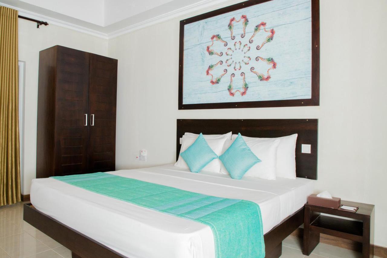 Seahorse Hotel & Spa Негомбо Екстериор снимка